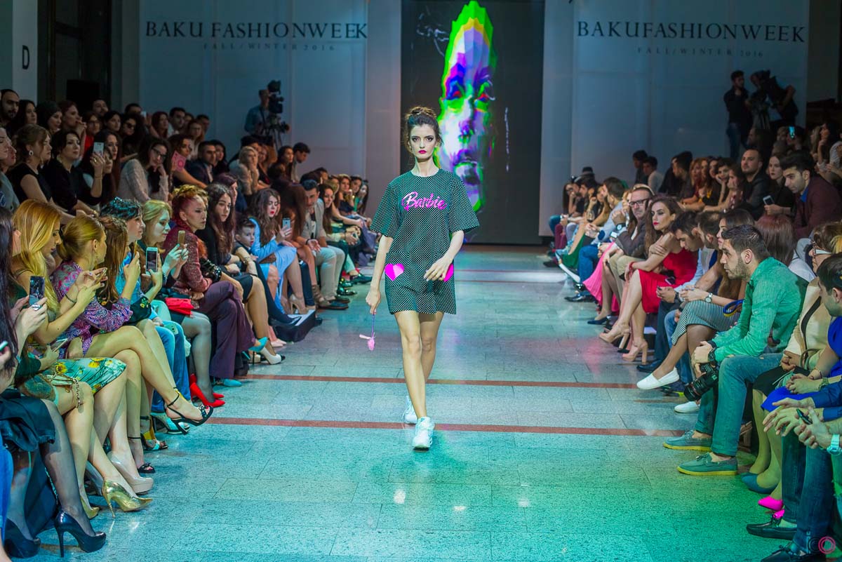 Потрясающее дефиле Baku Fashion Week под мотивы мугама (ФОТО)