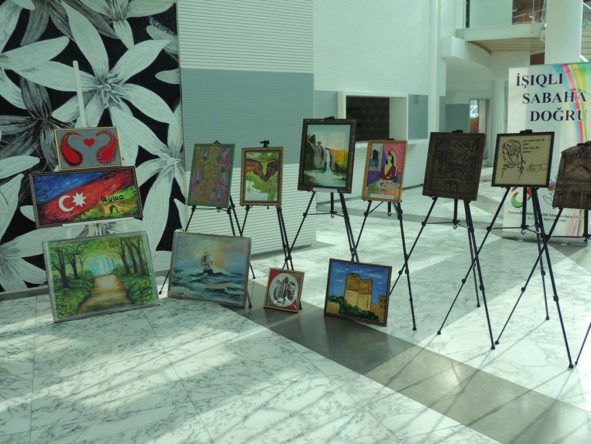 Уникальный концерт музыкантов с физическими ограничениями в Баку (ФОТО)