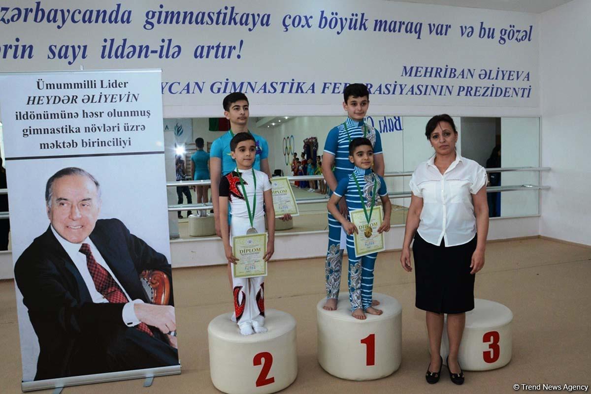 В Баку награждены призеры Открытого первенства по акробатике (ФОТО)