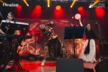 Загадочная Линда в Баку – безумная энергетика и феерическое шоу (ФОТО)