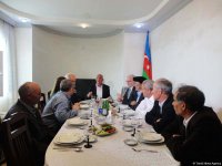 В Баку находится повар Барака Обамы, Опры Уинфри и Леди Гаги (ФОТО)