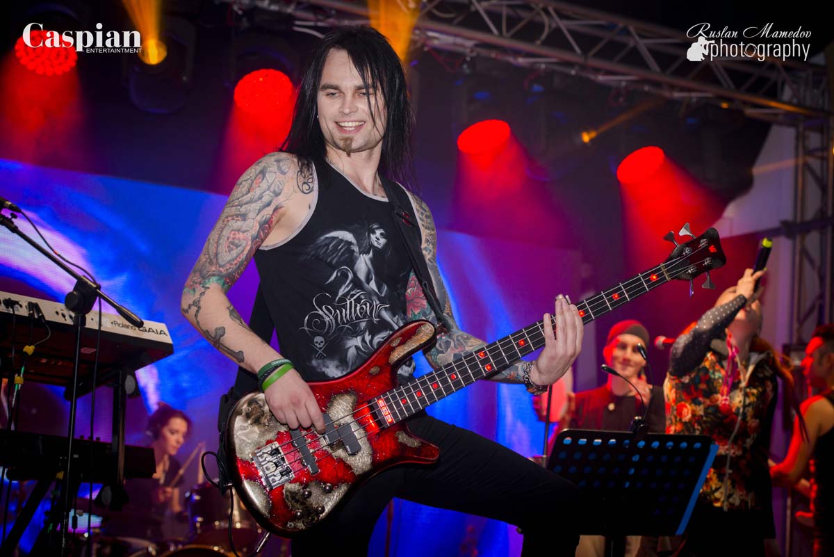 Загадочная Линда в Баку – безумная энергетика и феерическое шоу (ФОТО)