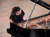 В Баку выступила известная российская пианистка (ФОТО)
