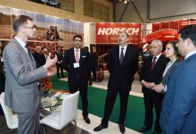 Президент Азербайджана ознакомился с международными выставками пищевой промышленности и сельского хозяйства в Баку (ФОТО)