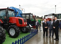 Президент Азербайджана ознакомился с международными выставками пищевой промышленности и сельского хозяйства в Баку (ФОТО)