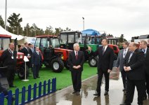 Президент Азербайджана ознакомился с международными выставками пищевой промышленности и сельского хозяйства в Баку (ФОТО)