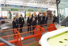 Президент Азербайджана ознакомился с международными выставками пищевой промышленности и сельского хозяйства в Баку (ФОТО)