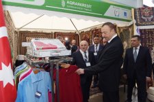 Президент Азербайджана ознакомился с международными выставками пищевой промышленности и сельского хозяйства в Баку (ФОТО)