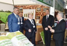 Президент Азербайджана ознакомился с международными выставками пищевой промышленности и сельского хозяйства в Баку (ФОТО)
