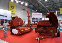 Президент Азербайджана ознакомился с международными выставками пищевой промышленности и сельского хозяйства в Баку (ФОТО)