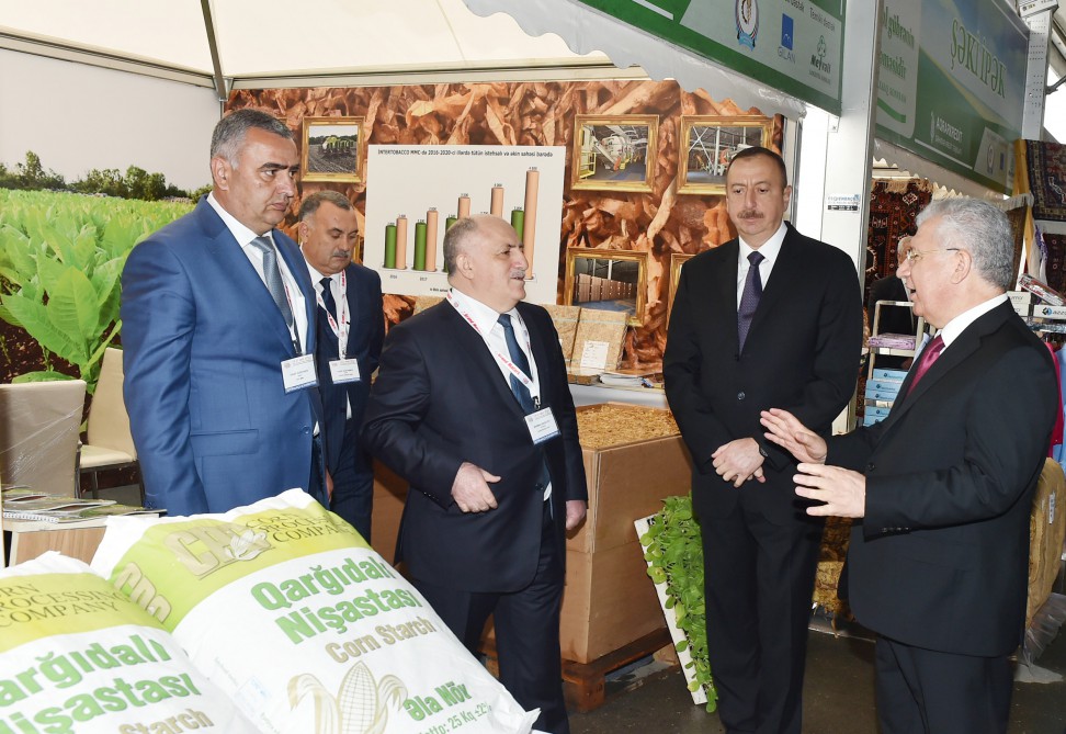 Президент Азербайджана ознакомился с международными выставками пищевой промышленности и сельского хозяйства в Баку (ФОТО)