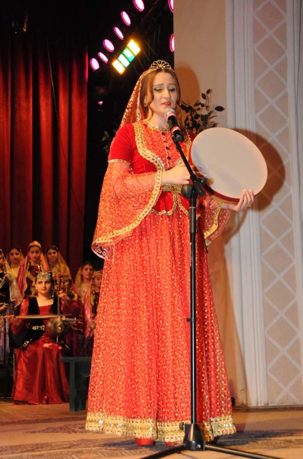 В Баку представлена музыкальная программа "Жемчужины Карабаха" (ФОТО)