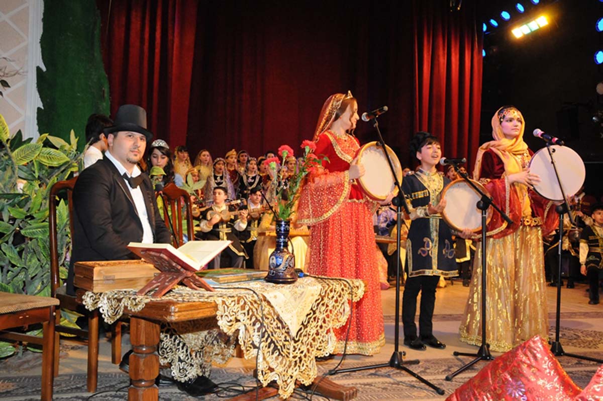 В Баку представлена музыкальная программа "Жемчужины Карабаха" (ФОТО)