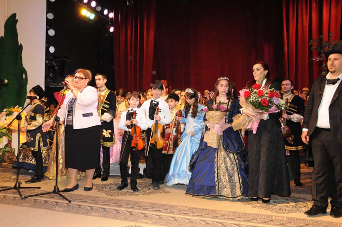 В Баку представлена музыкальная программа "Жемчужины Карабаха" (ФОТО)