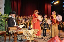 В Баку представлена музыкальная программа "Жемчужины Карабаха" (ФОТО)