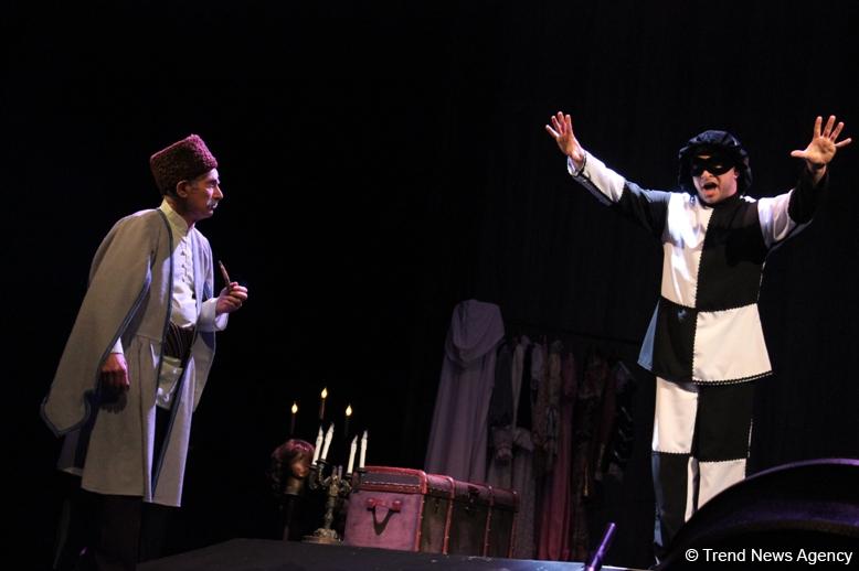 В Баку c большим успехом прошла премьера спектакля "Судьба Артиста" (ФОТО)