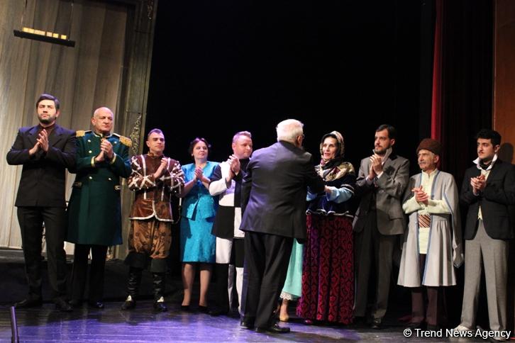 В Баку c большим успехом прошла премьера спектакля "Судьба Артиста" (ФОТО)