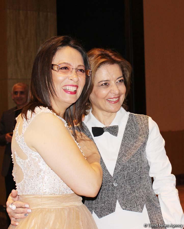 Эльдар Багирбеков презентовал клип "Не могу без Баку"  с участием звезд (ВИДЕО, ФОТО)