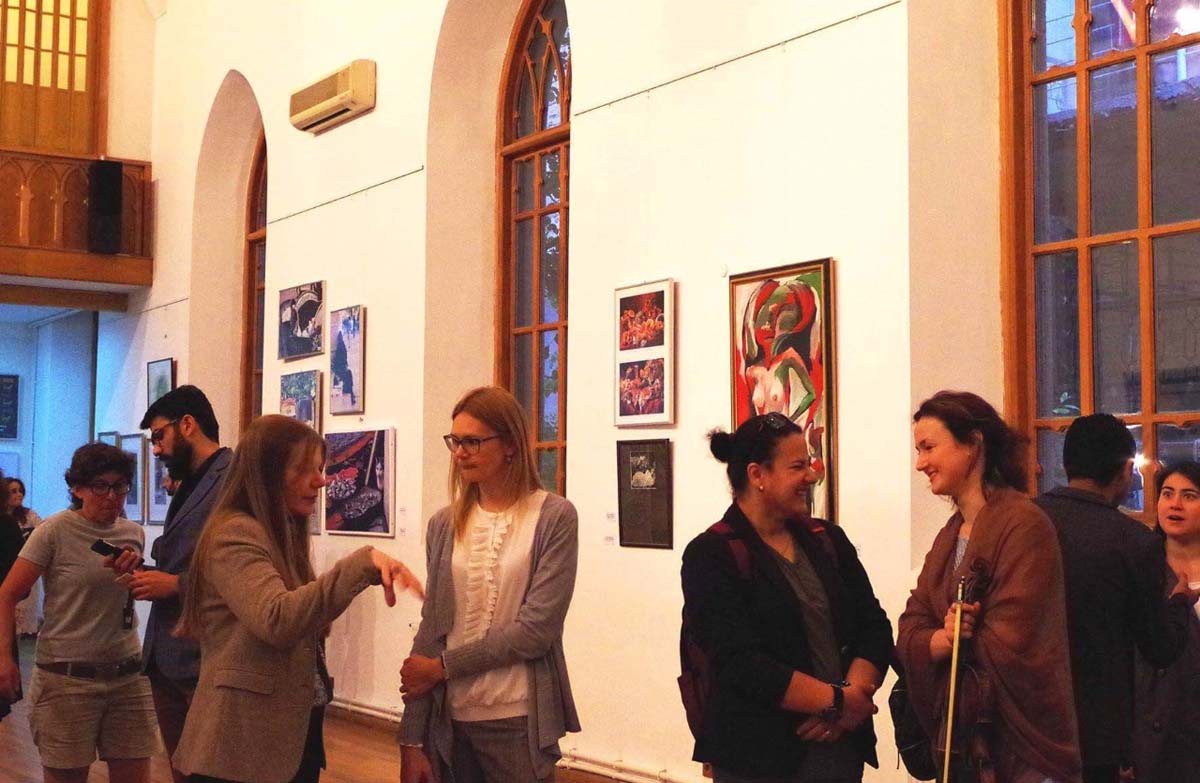 Я не умею говорить. Ты мой голос. Животные на улицах Баку (ФОТО)