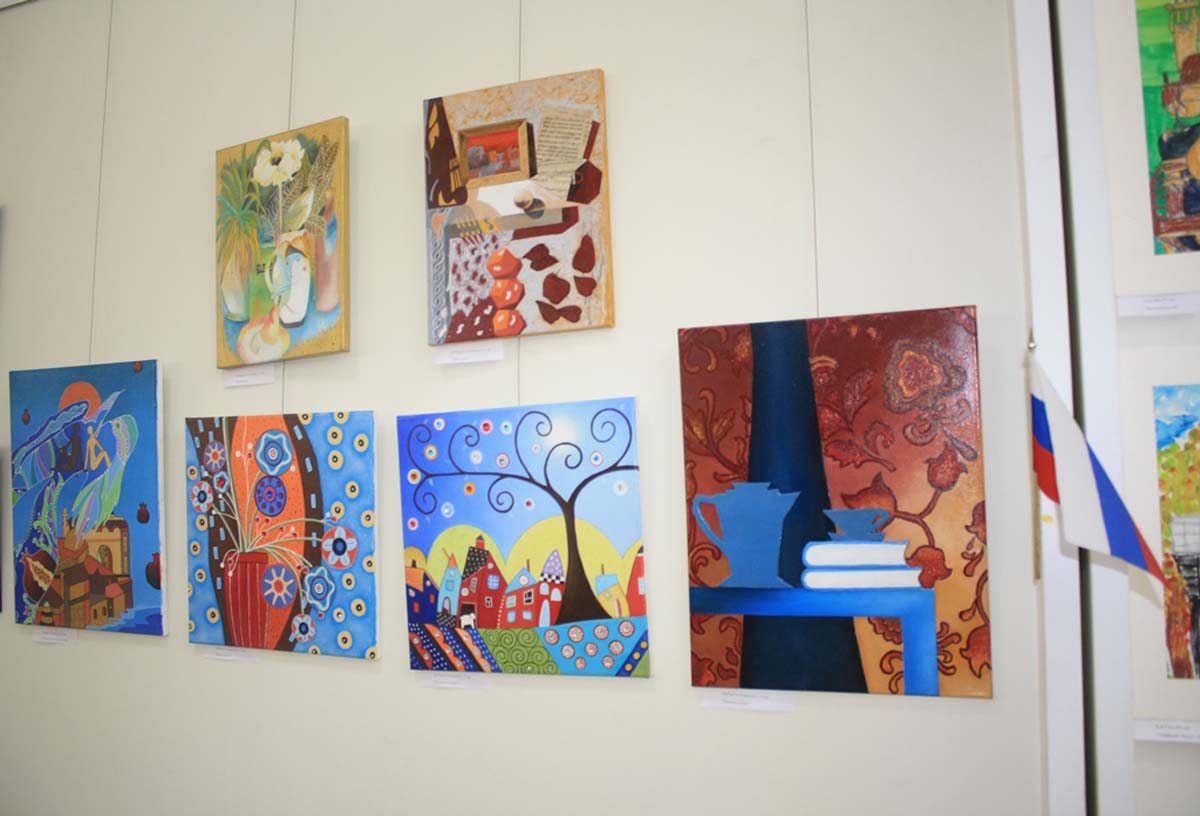 Чистые цвета в Баку: более 1000 работ из 38 стран мира (ФОТО)