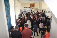 Чистые цвета в Баку: более 1000 работ из 38 стран мира (ФОТО)