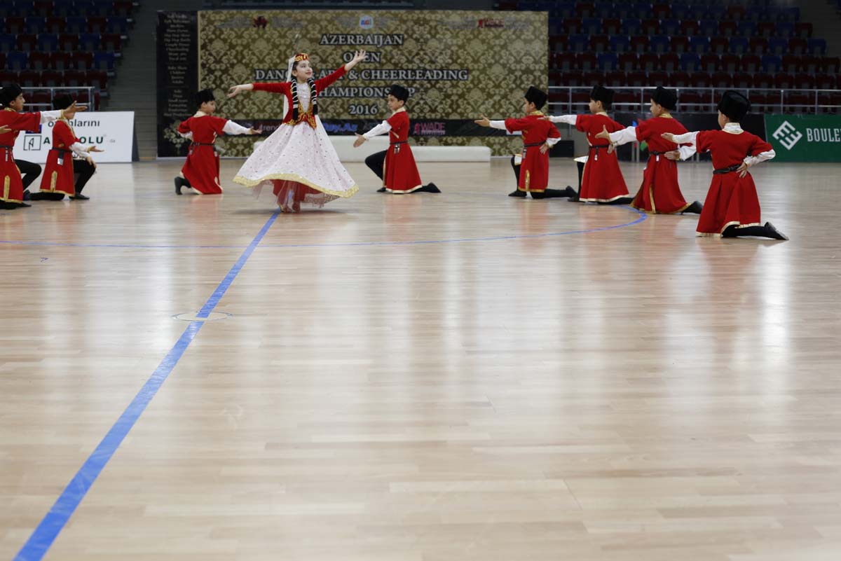 Определены победители первого открытого фестиваля-чемпионата Азербайджана по танцам (ФОТО)