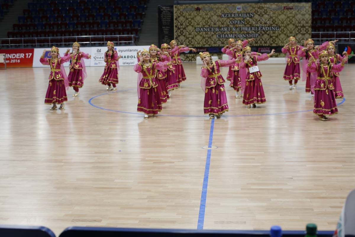 Определены победители первого открытого фестиваля-чемпионата Азербайджана по танцам (ФОТО)