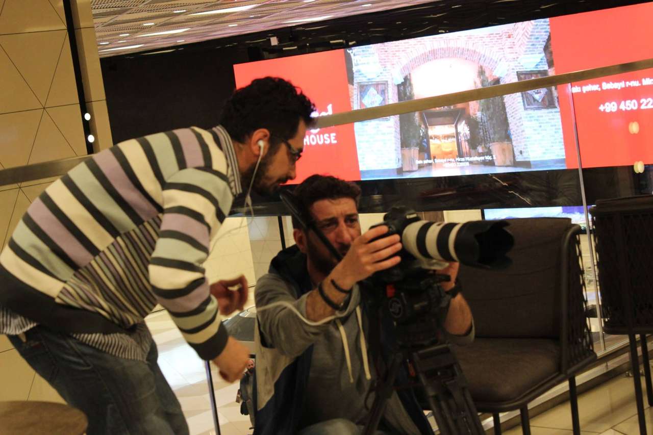 Эльдар Багирбеков презентует свой первый клип "Не могу без Баку" (ФОТО)