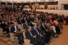 В Баку отметили юбилей народного поэта Сабира Рустамханлы (ФОТО)