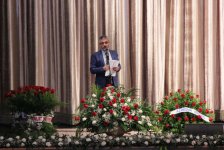 В Баку отметили юбилей народного поэта Сабира Рустамханлы (ФОТО)