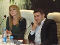 Звезда итальянской эстрады In-Grid включила в новый альбом песню "Sarı gəlin" (ФОТО)