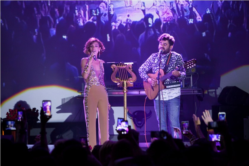 В Баку прошел зажигательный концерт Ройи Айхан и украинских девушек (ФОТО)