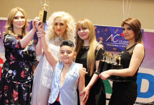 Сын трагически погибшего Гусейна Дарья добился успеха на конкурсе моделей (ФОТО)