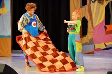 Сейчас вы увидите привидение! Дикое, но симпатишное...– приключения Малыша и Карлсона в Баку (ФОТО)