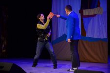 Сейчас вы увидите привидение! Дикое, но симпатишное...– приключения Малыша и Карлсона в Баку (ФОТО)