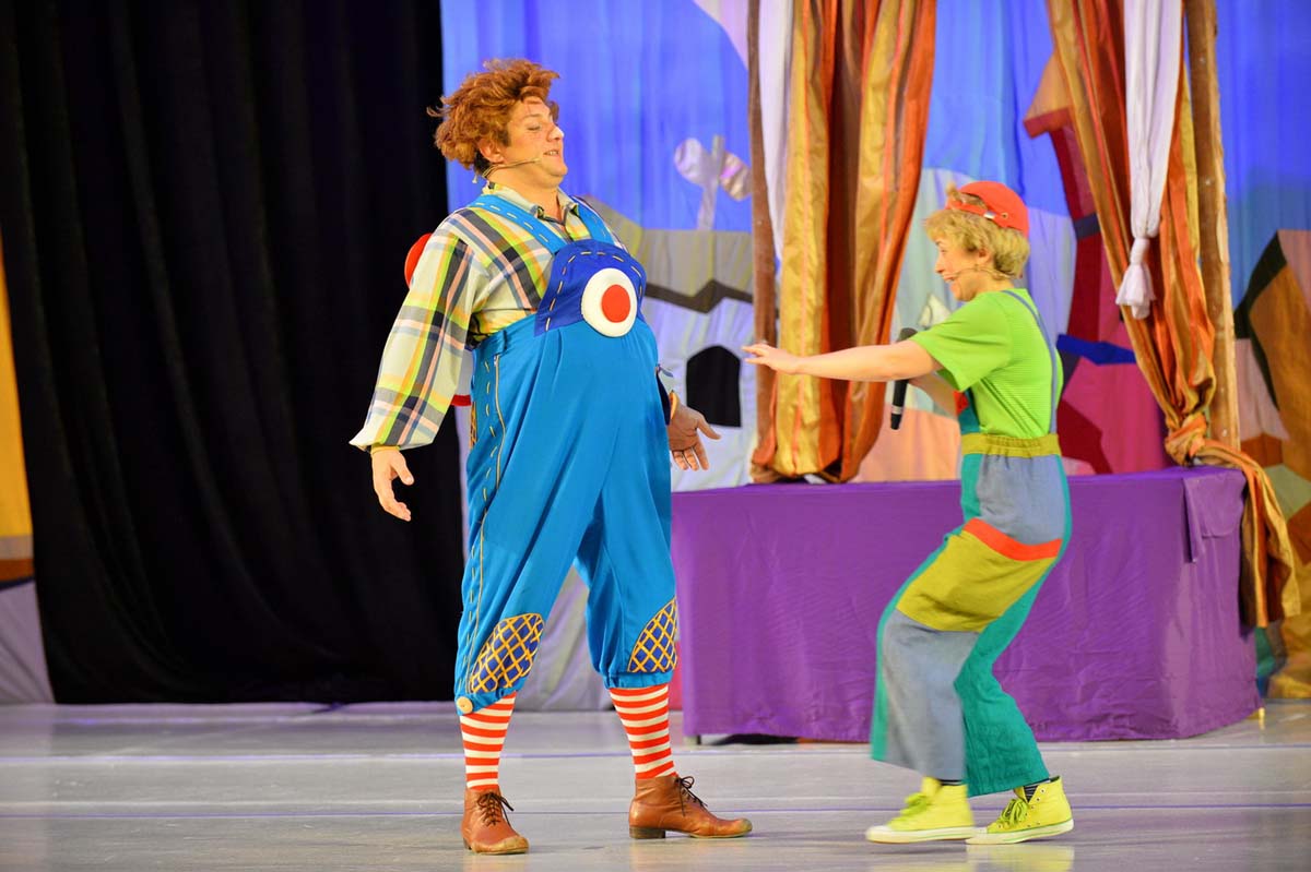 Сейчас вы увидите привидение! Дикое, но симпатишное...– приключения Малыша и Карлсона в Баку (ФОТО)