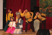 В Баку показали мюзикл для детей (ФОТО)