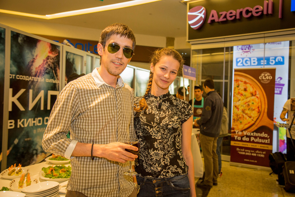 В Баку прошла премьера блокбастера Warcraft (ФОТО)