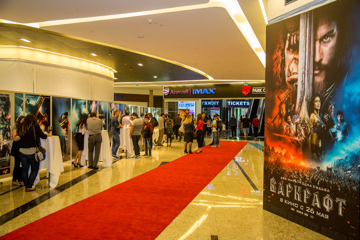 В Баку прошла премьера блокбастера Warcraft (ФОТО)