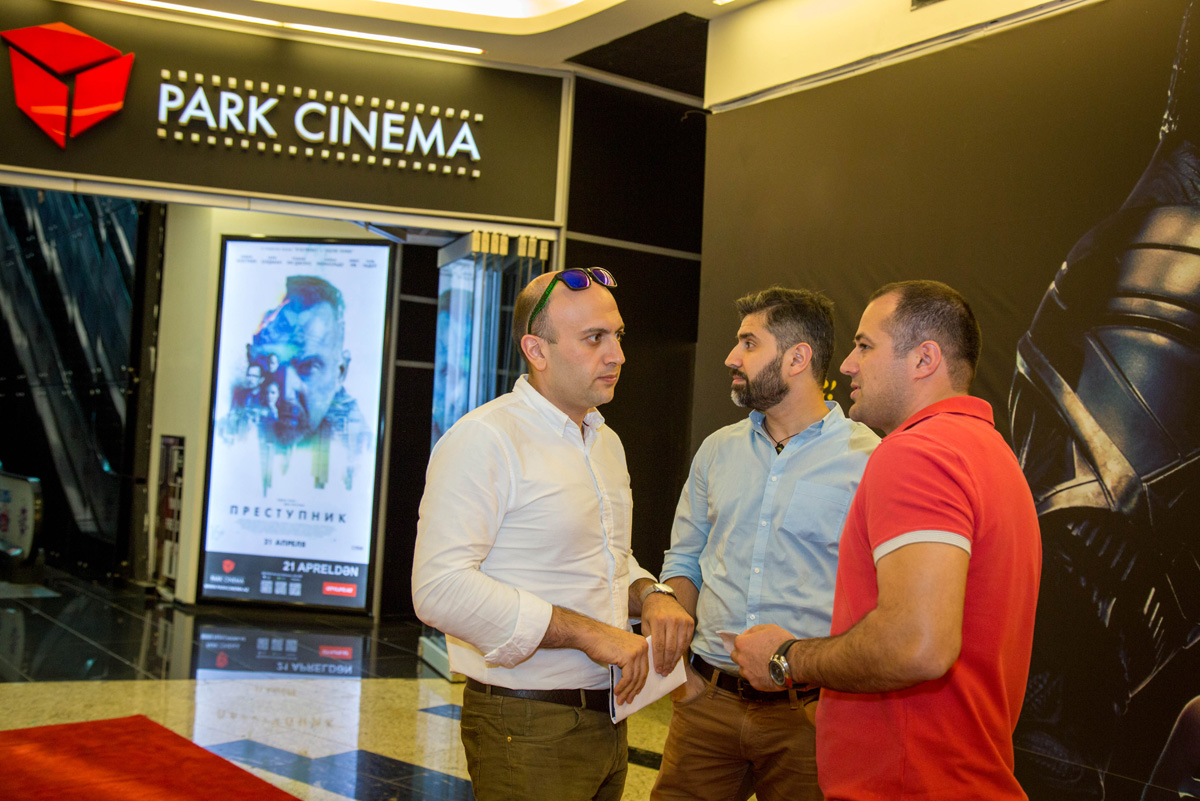 В Баку прошла премьера блокбастера Warcraft (ФОТО)