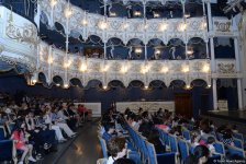 Необычная постановка Театра Романа Виктюка в Баку в День защиты детей (ФОТО)