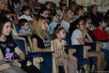 Необычная постановка Театра Романа Виктюка в Баку в День защиты детей (ФОТО)