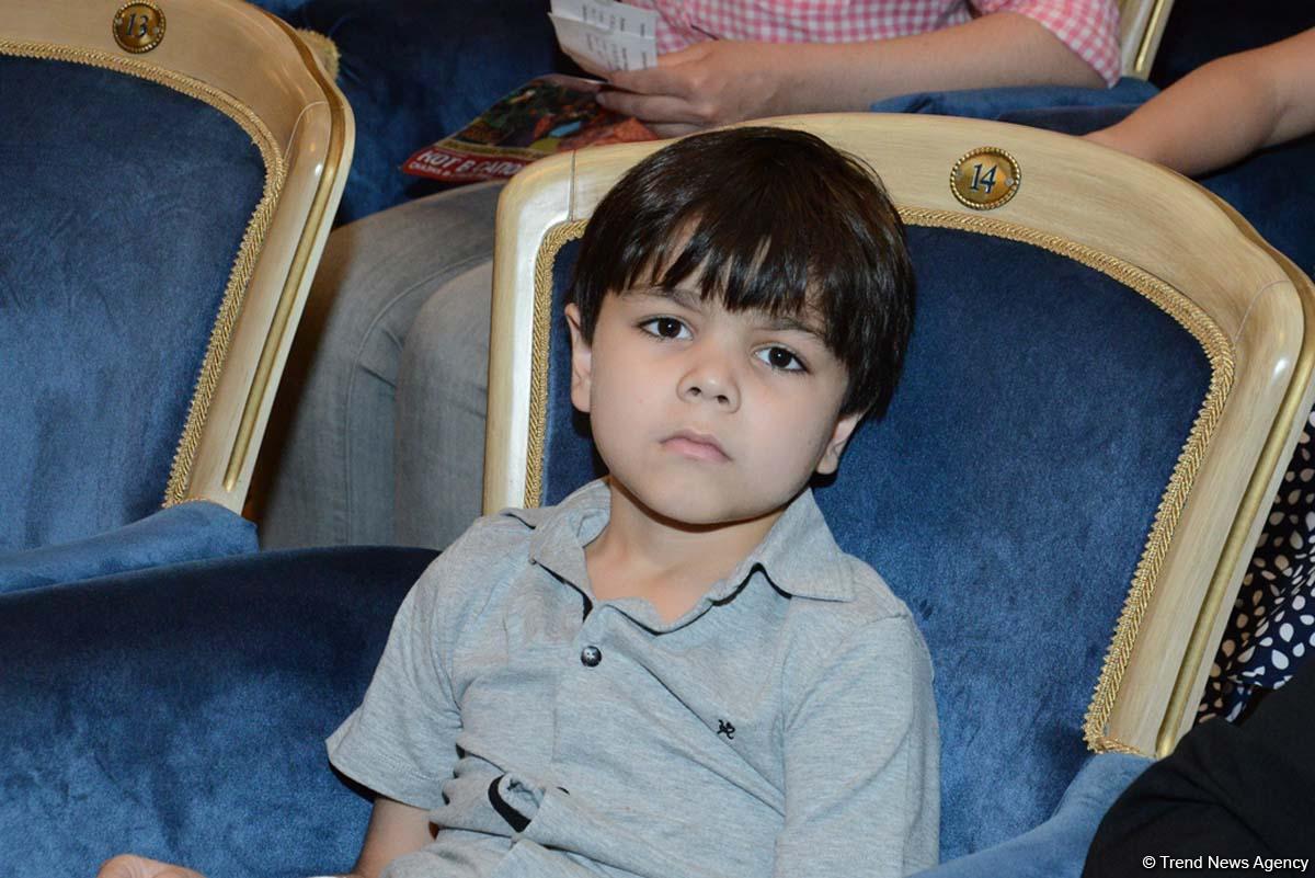 Необычная постановка Театра Романа Виктюка в Баку в День защиты детей (ФОТО)