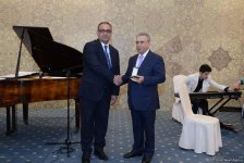 За заслуги в развитии азербайджанской диаспоры группе лиц вручены награды (ФОТО)