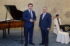 За заслуги в развитии азербайджанской диаспоры группе лиц вручены награды (ФОТО)