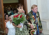 Творческая сцена ÜNS провела потрясающий вечер известного театрального режиссера Романа Виктюка (ФОТО)