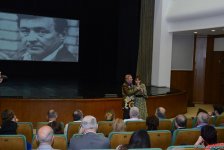 Творческая сцена ÜNS провела потрясающий вечер известного театрального режиссера Романа Виктюка (ФОТО)