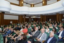 Творческая сцена ÜNS провела потрясающий вечер известного театрального режиссера Романа Виктюка (ФОТО)