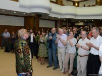 Творческая сцена ÜNS провела потрясающий вечер известного театрального режиссера Романа Виктюка (ФОТО)