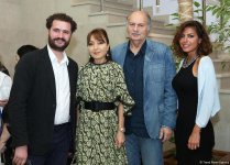 Творческая сцена ÜNS провела потрясающий вечер известного театрального режиссера Романа Виктюка (ФОТО)